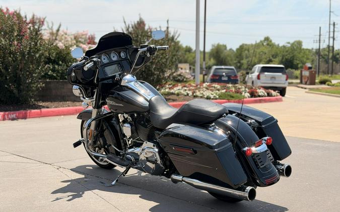 2014 Harley-Davidson® Street Glide® Special FLHXS BLACK 672741