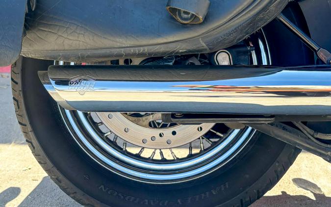 2014 Harley-Davidson® Heritage Softail® Classic FLSTC Midnight Pearl