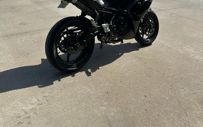 2025 Kawasaki Ninja® 650 Base