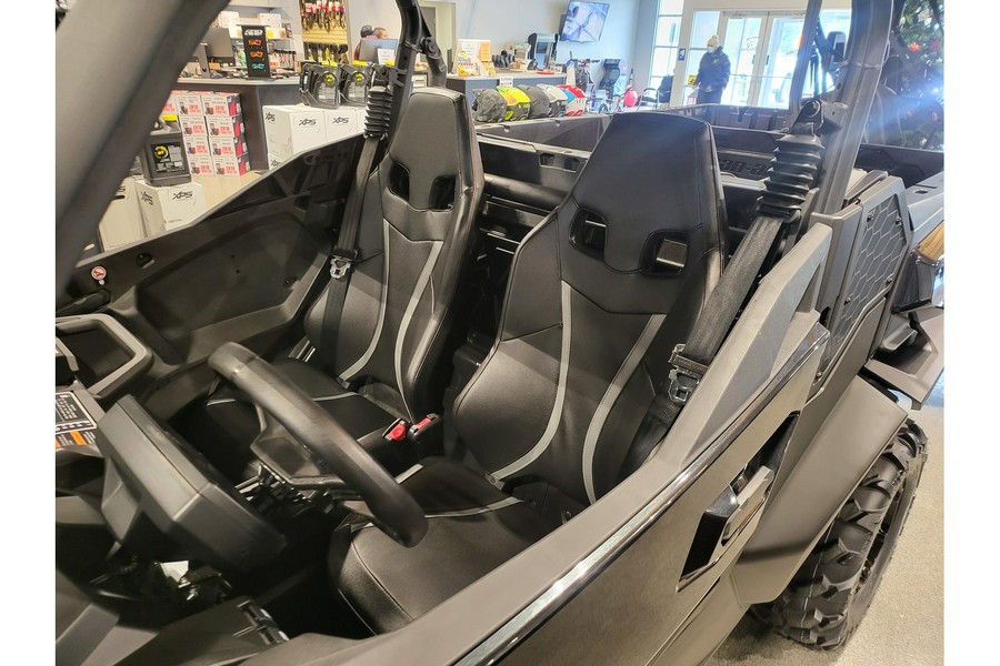 2023 Can-Am COMMANDER XT 700