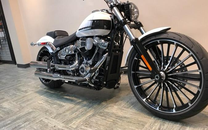 2024 Harley-Davidson Breakout 117 White Onyx Pearl FXBR