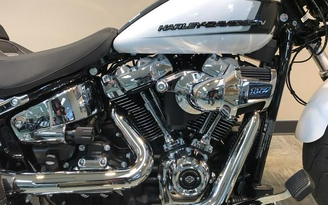 2024 Harley-Davidson Breakout 117 White Onyx Pearl FXBR