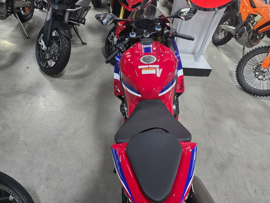 2026 Honda CBR1000RR-R Fireblade SP