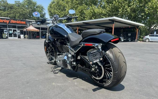 2025 Harley-Davidson® Breakout™
