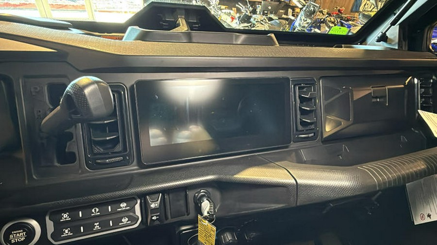 2026 Can-Am® Defender Limited HD11