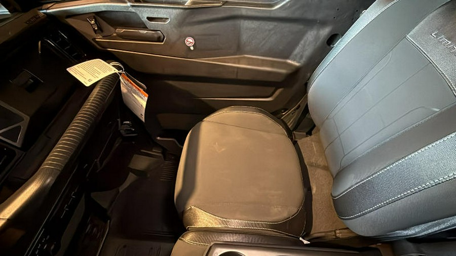 2026 Can-Am® Defender Limited HD11