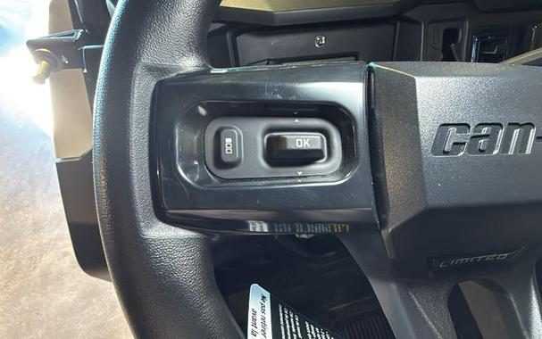 2026 Can-Am® Defender Limited HD11