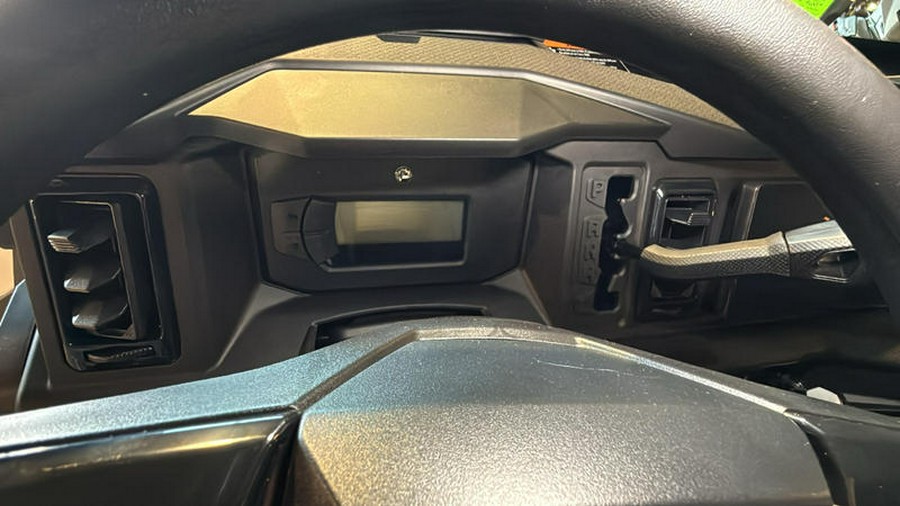 2026 Can-Am® Defender Limited HD11