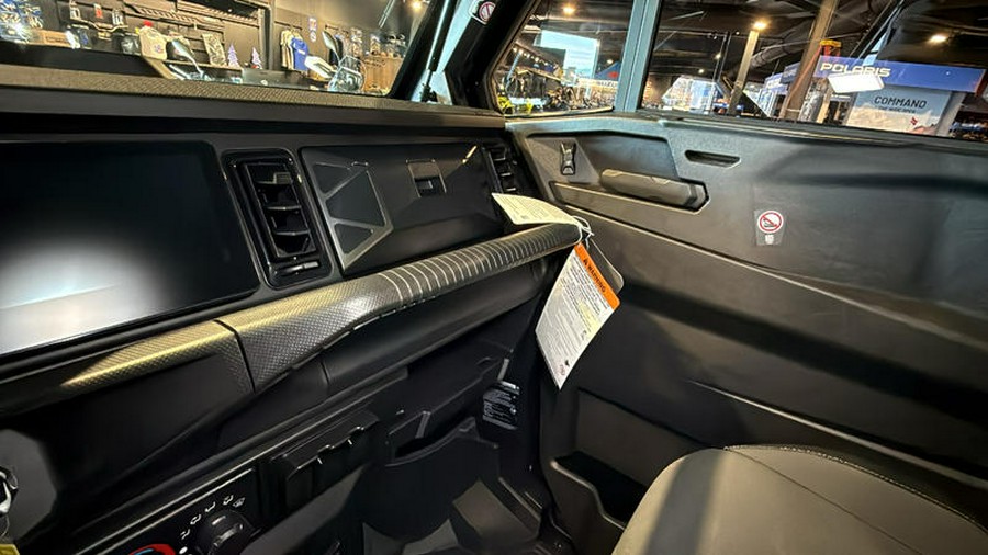 2026 Can-Am® Defender Limited HD11