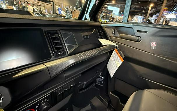 2026 Can-Am® Defender Limited HD11