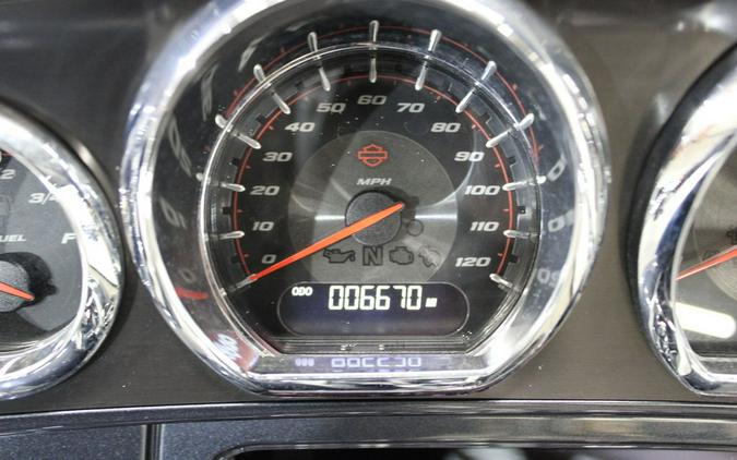 2019 Harley-Davidson® FLHXSE - CVO™ Street Glide®