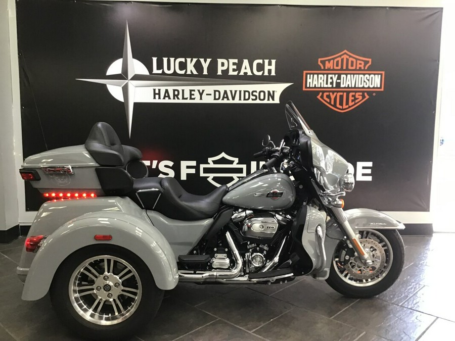 2024 Harley-Davidson® Tri Glide® Ultra Billiard Gray