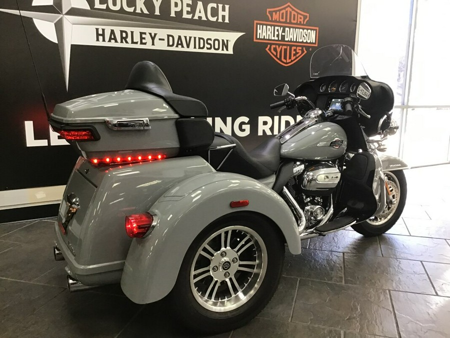 2024 Harley-Davidson® Tri Glide® Ultra Billiard Gray