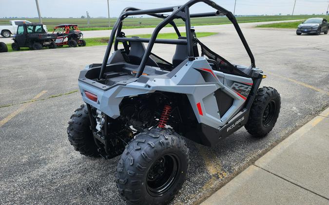 2024 Polaris RZR 200 EFI