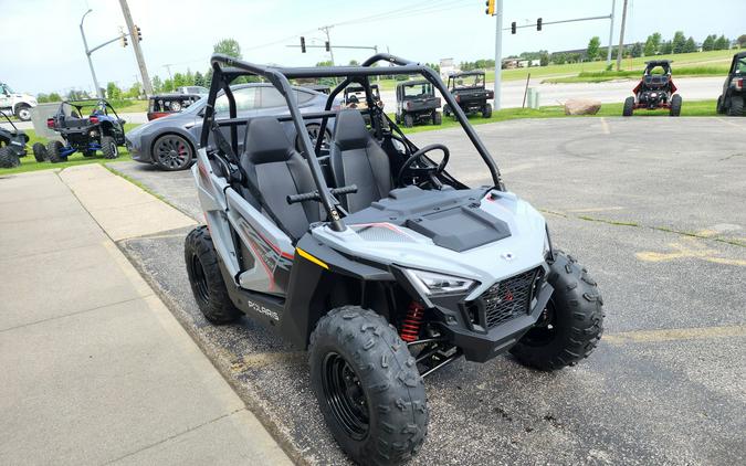 2024 Polaris RZR 200 EFI