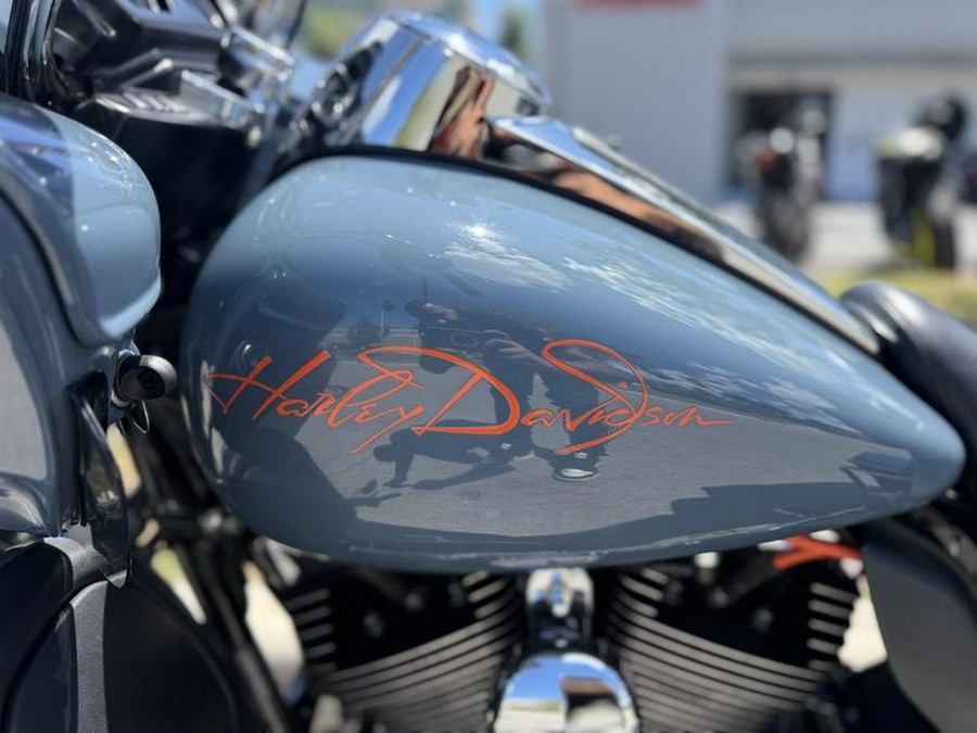 2016 Harley-Davidson® FLTRX - Road Glide®