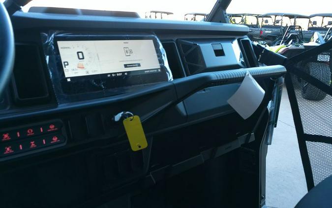 2026 Can-Am® Defender MAX LONE STAR HD11