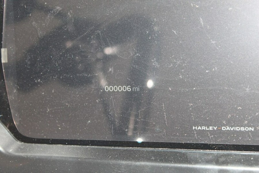 Harley-Davidson® Road Glide® 2026 FLTRX 84661316 VIVID BLACK