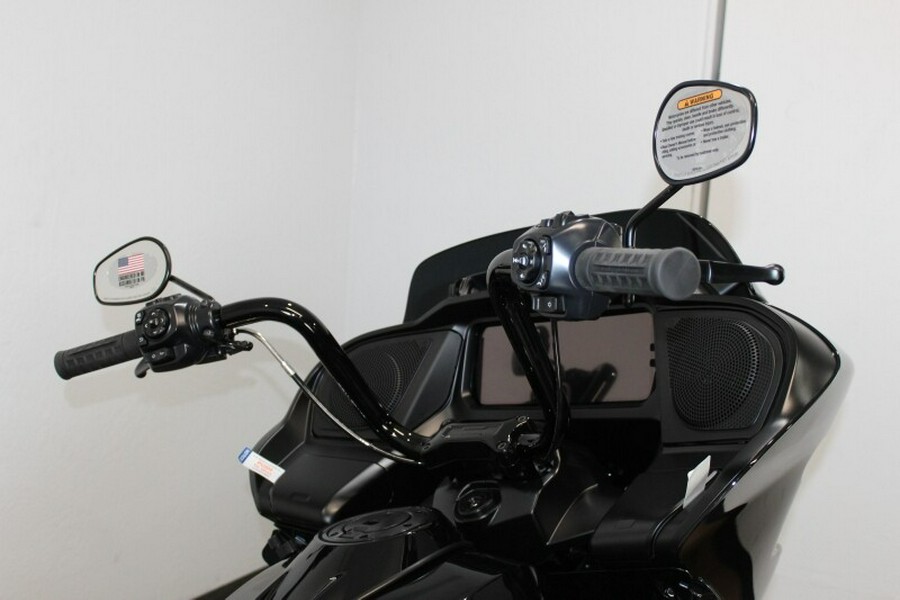 Harley-Davidson® Road Glide® 2026 FLTRX 84661316 VIVID BLACK