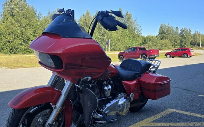 2017 Harley-Davidson® Road Glide® Custom Color