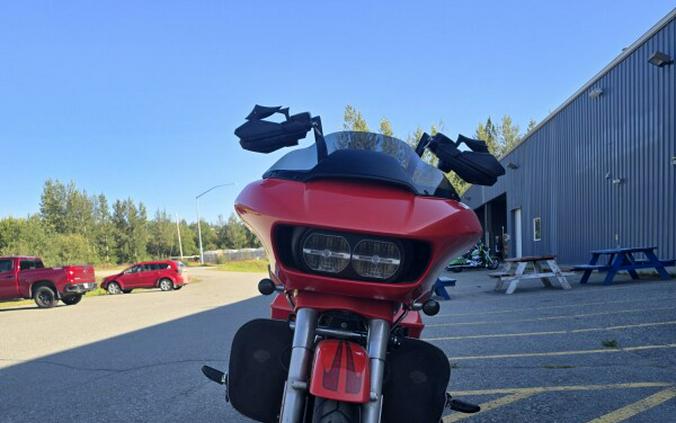 2017 Harley-Davidson® Road Glide® Custom Color