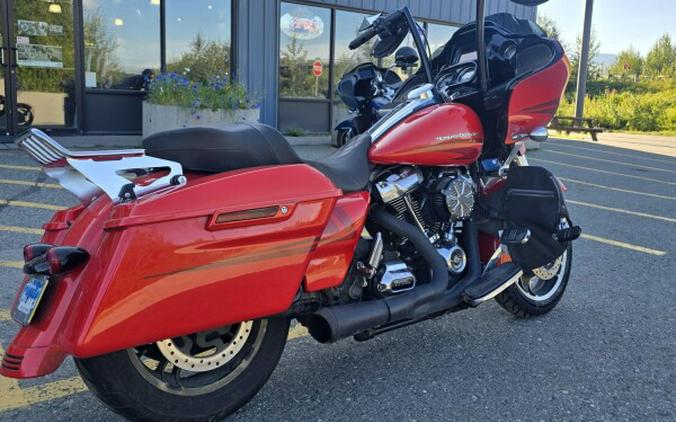 2017 Harley-Davidson® Road Glide® Custom Color