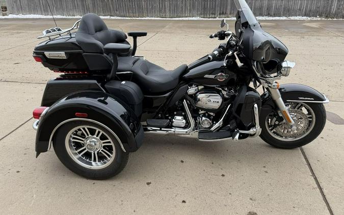 2023 Harley-Davidson® FLHTCUTG - Tri Glide® Ultra