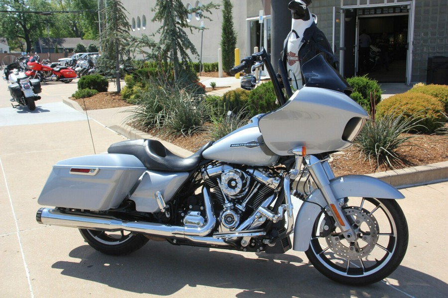 2023 Harley-Davidson Road Glide Atlas Silver Metallic
