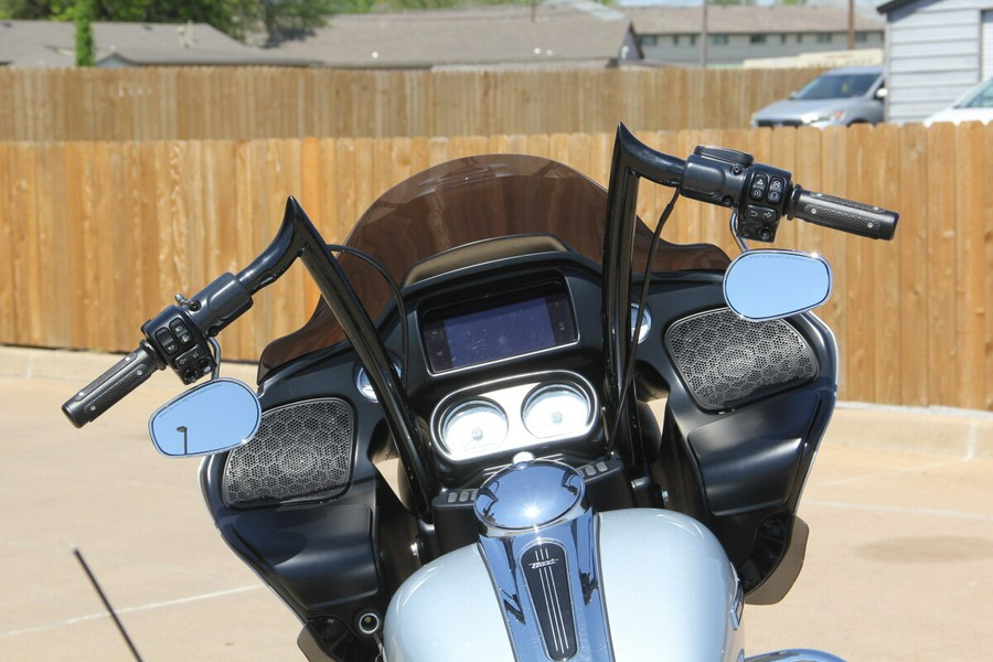 2023 Harley-Davidson Road Glide Atlas Silver Metallic