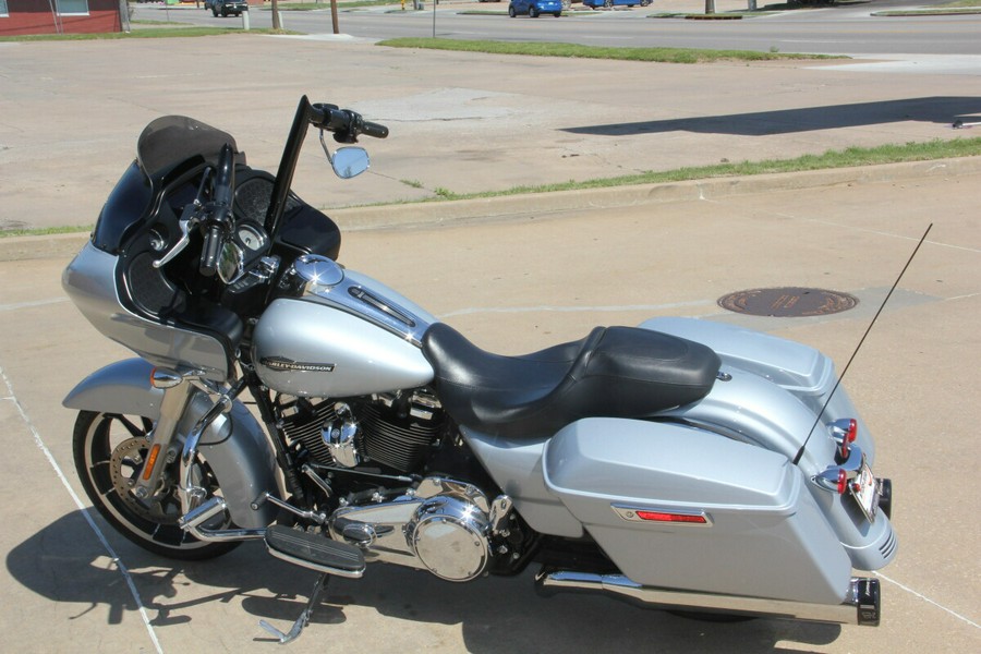 2023 Harley-Davidson Road Glide Atlas Silver Metallic
