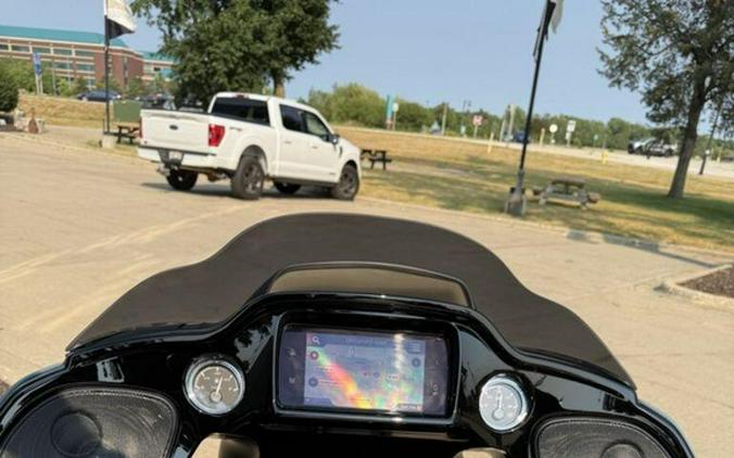 FLTRT 2024 Road Glide 3