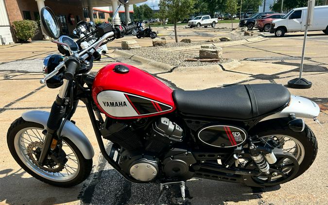 2017 Yamaha SCR950