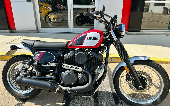 2017 Yamaha SCR950