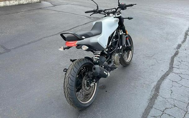 2022 Husqvarna® Vitpilen 401