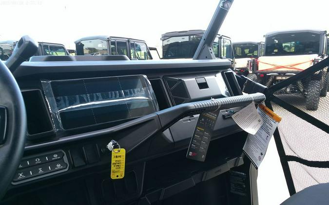 2026 Can-Am® Defender MAX LONE STAR HD11