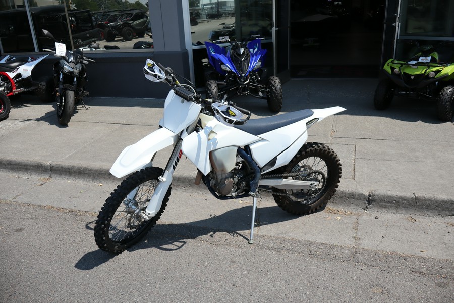 2022 FX 450 - Husqvarna Motorcycles