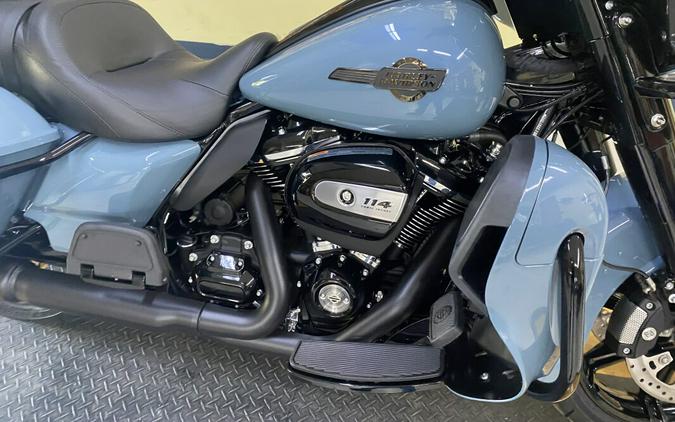 2024 Harley-Davidson Ultra Limited Sharkskin Blue – Black Finish