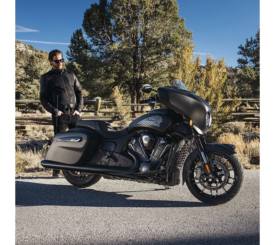 2025 Indian Motorcycle Chieftain® PowerPlus Dark Horse® with PowerBand Audio Package
