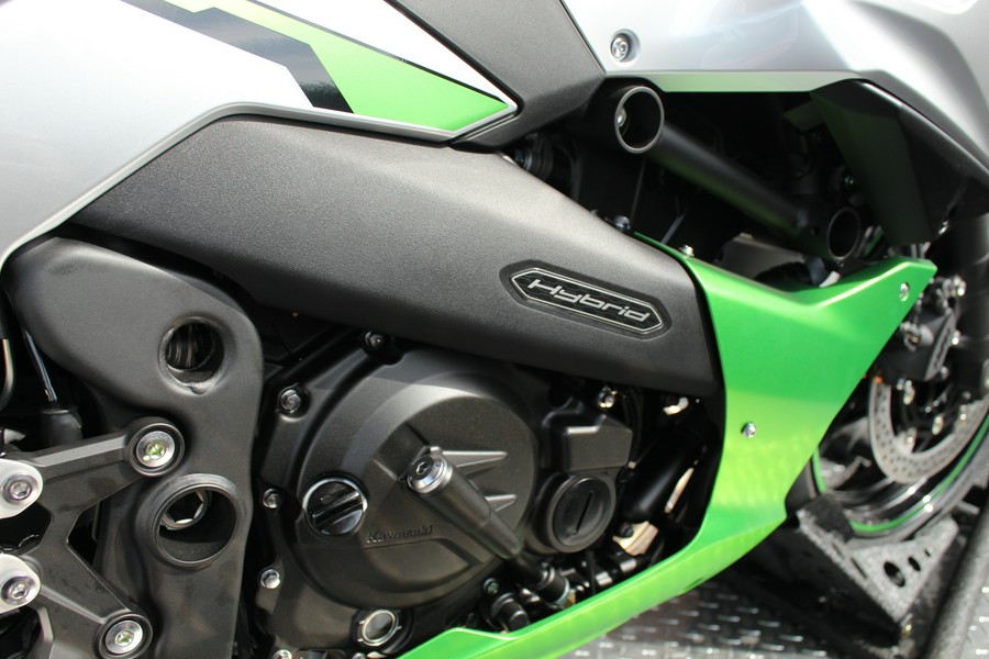 2024 Kawasaki Ninja® 7 Hybrid ABS