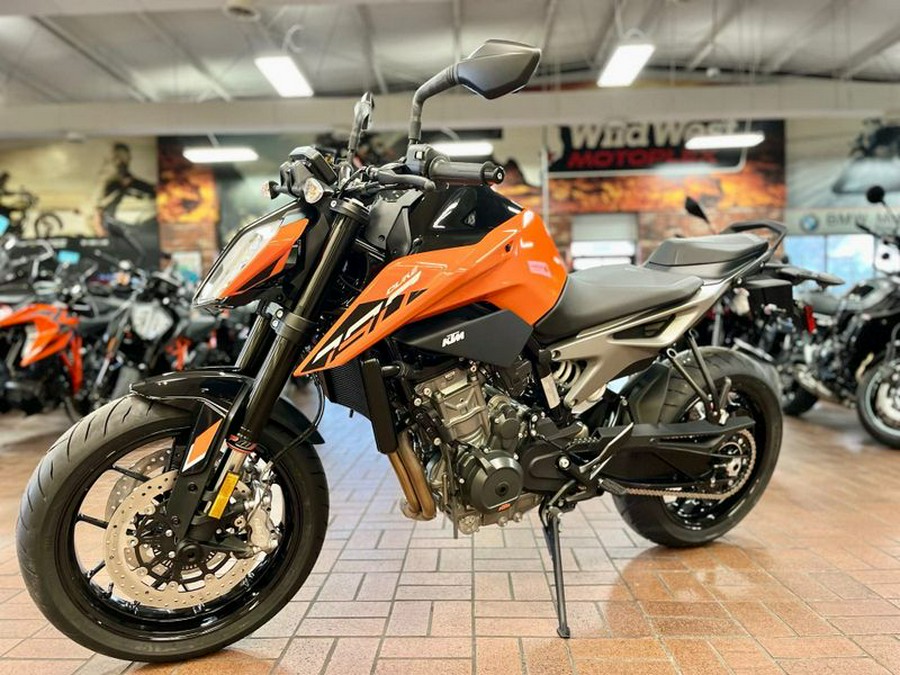 New 2023 KTM 790 DUKE