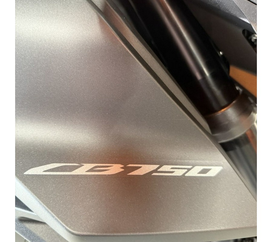 2025 Honda CB750 Hornet