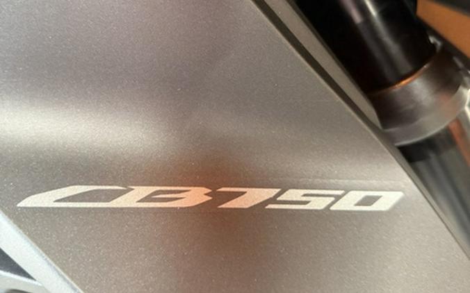 2025 Honda CB750 Hornet