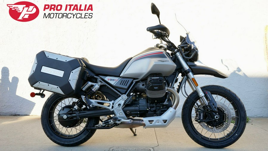 2023 Moto Guzzi V85 TT Travel