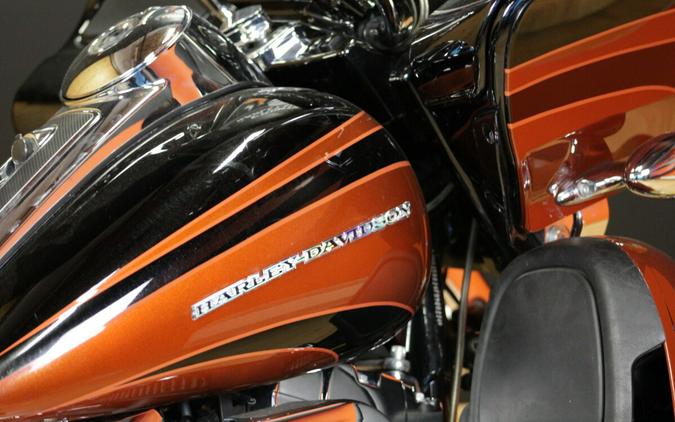 2015 CVO™ Road Glide® Ultra
