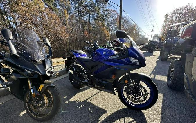 2021 Yamaha YZFR3AML