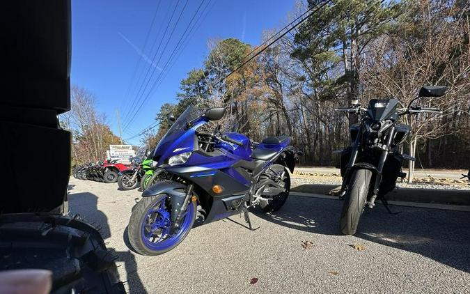 2021 Yamaha YZFR3AML