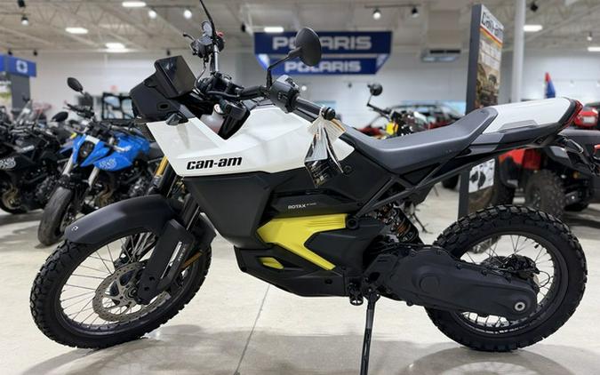 2025 Can-Am Origin White