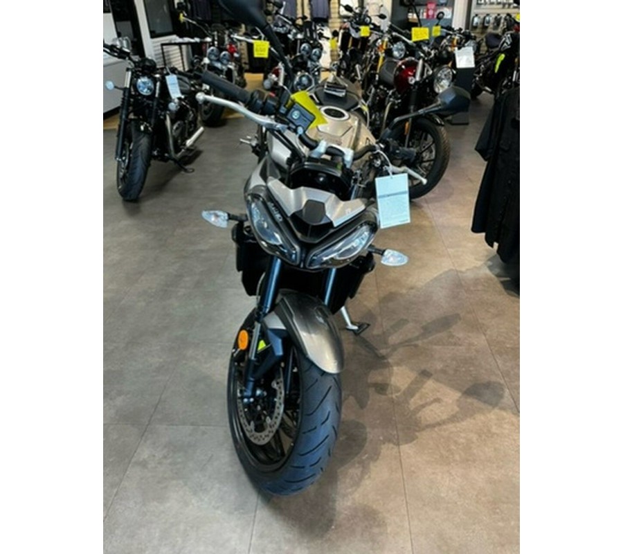 2024 Triumph Street Triple 765 R Silver Ice