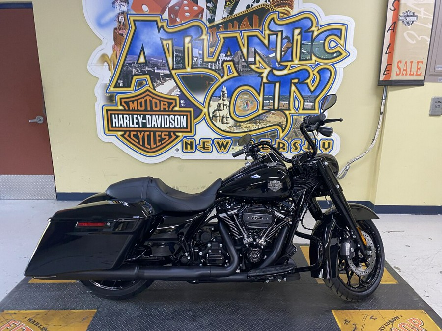 2024 Harley-Davidson Road King Special Vivid Black