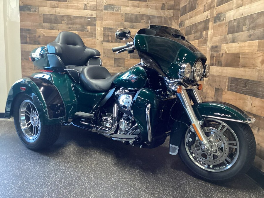 2024 Harley-Davidson Tri Glide Ultra Alpine Green FLHTCUTG